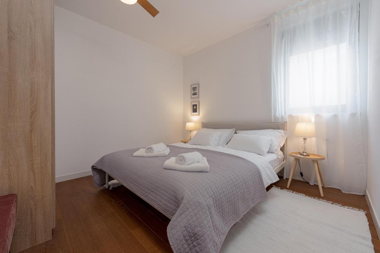 Luxury Apartment Near The Beach "Rr" Zara Esterno foto