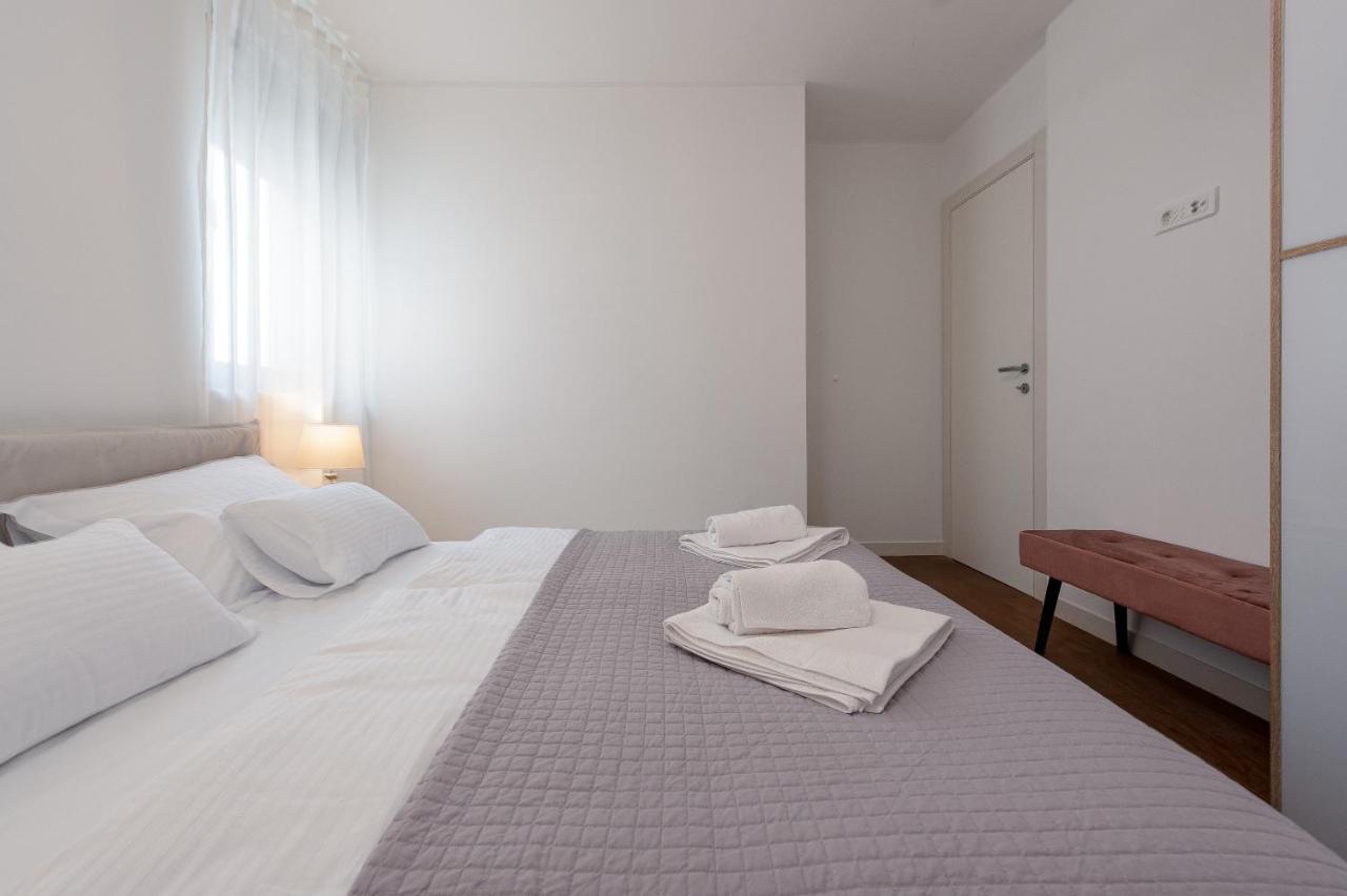 Luxury Apartment Near The Beach "Rr" Zara Esterno foto
